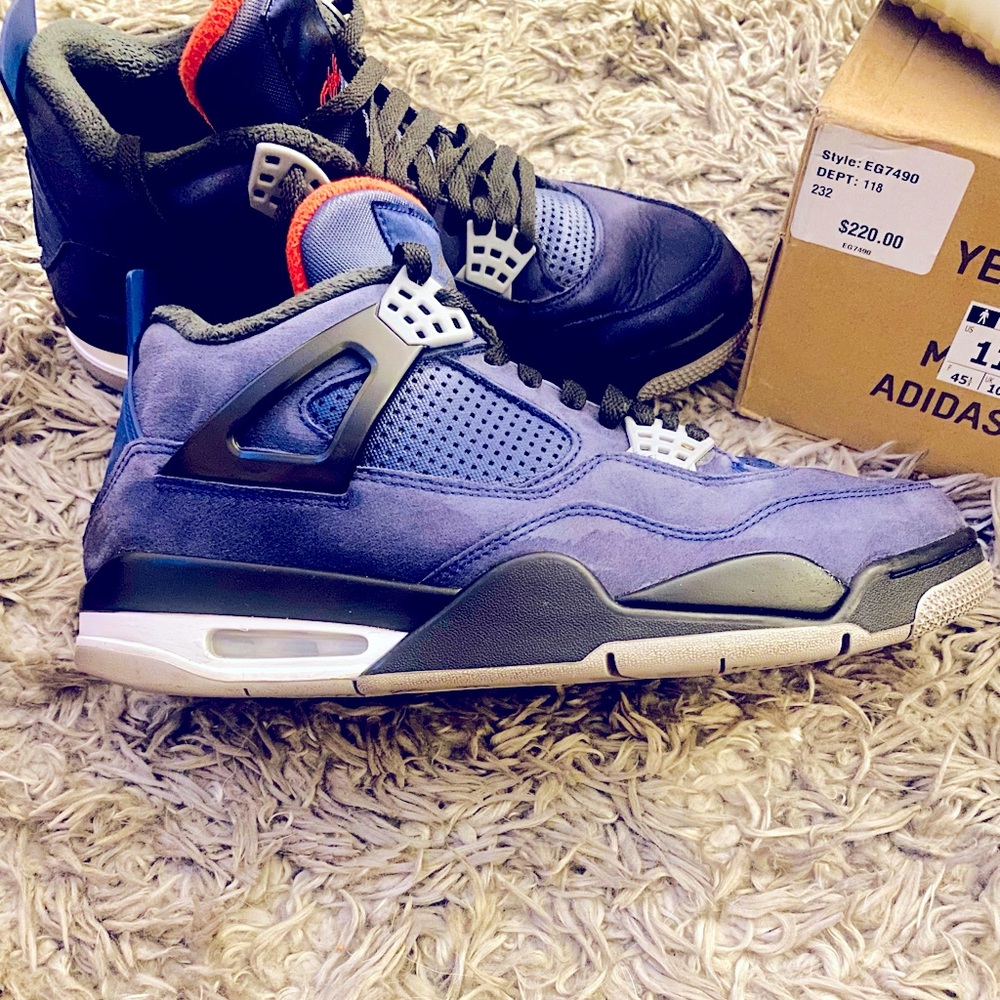 Jordan 4’s Size 11 Midnight blue, Pre-owned, deadstock
